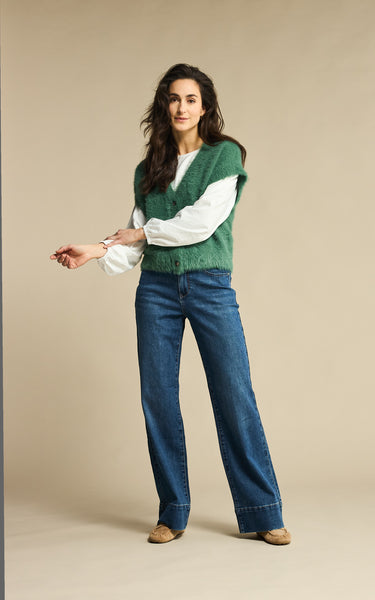 Red Button Claudette Jeans With a Belt,  Dark Stone Used