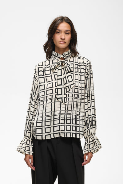 In Wear Gracie Blouse, Squared Tile