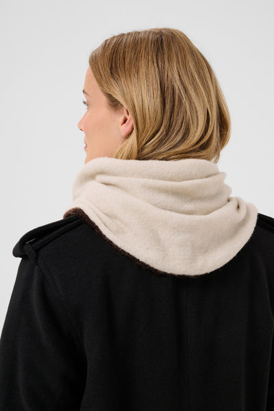 PART TWO Cimya Scarf, French Oak