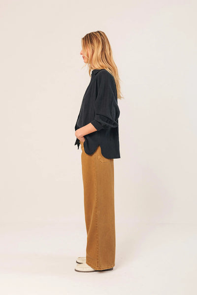 Indi and Cold Shirt, Navy