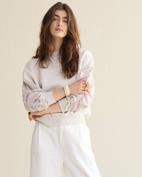 SUMMUM Sweatshirt with Cotton Sleeves, Ivory Melange - Flax In Bloom