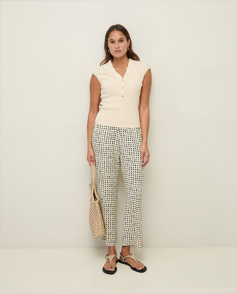 Yerse Sleeveless Knit, Ecru - Flax In Bloom