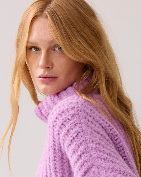 Summum Cushy Oversized Wool Knit, Violet