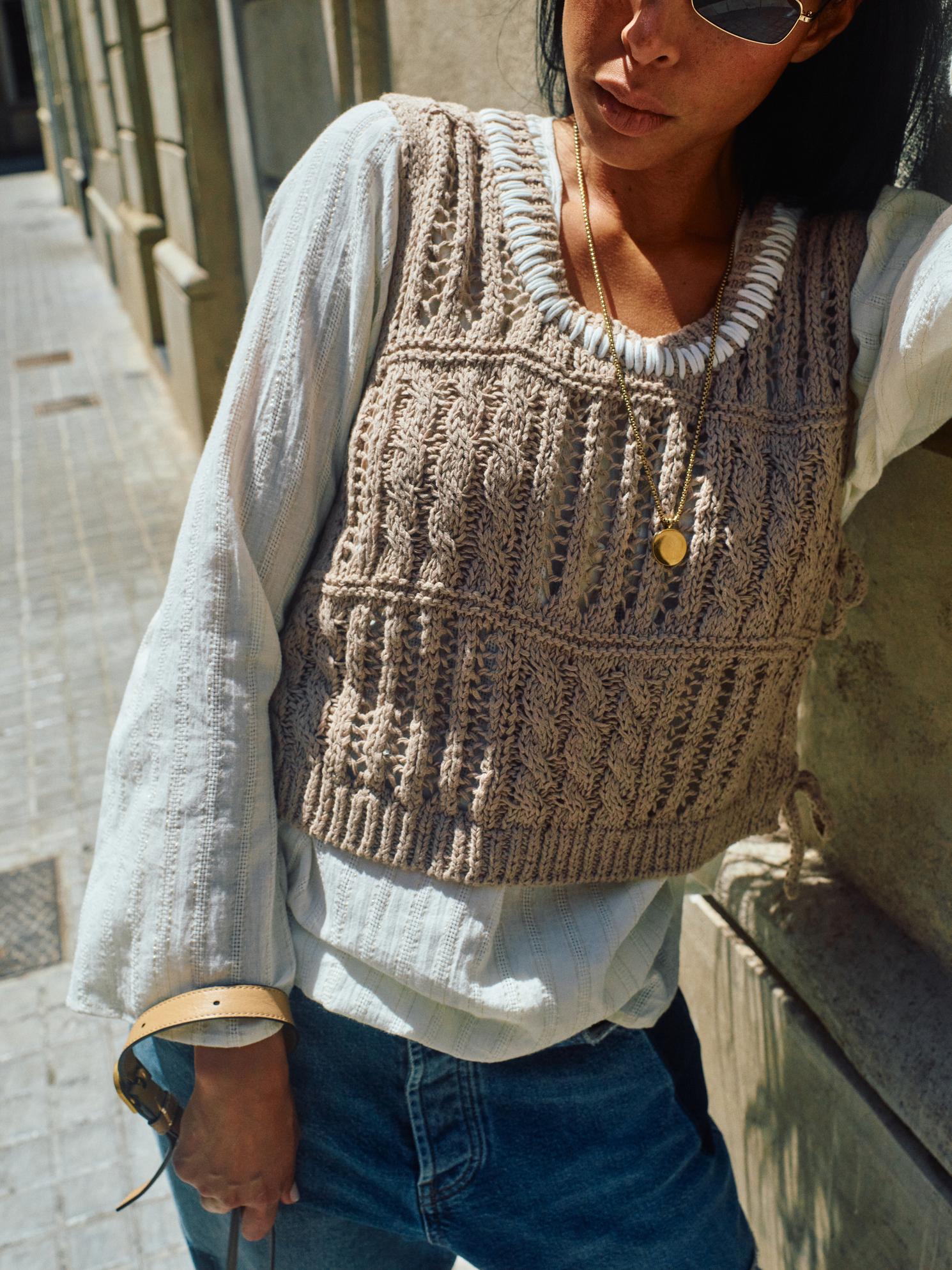 Heyanno Play Patch Vest, Travertine