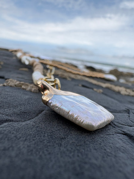 Paperchain Praise necklace, Cement