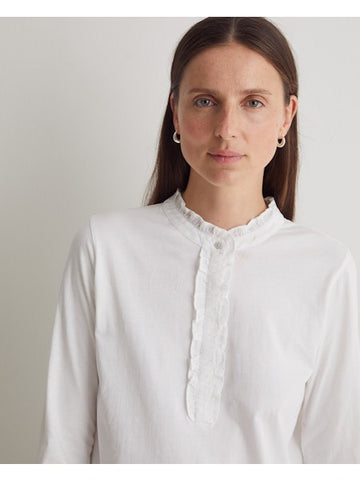 Yerse Ruffles White T-shirt.