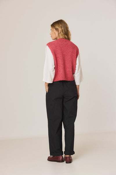 Indi and Cold Sleeveless Knit, Rosa Pink