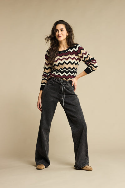 Red Button Claudette Black Denim With a Belt