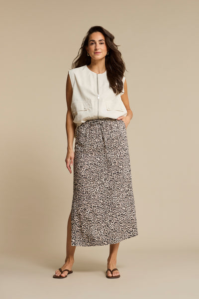 Red Button Ivy Sleeveless Jacket, Pearl - Flax In Bloom