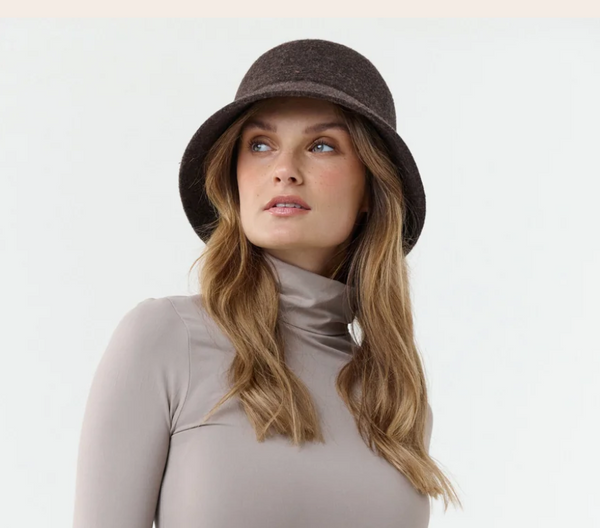 Loevenich bucket hat in wool blend, Chocolate
