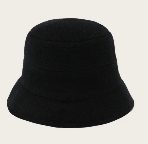 Loevenich bell-shaped hat made of pure wool with pearls, black