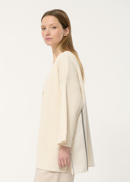 Humility Jisha Cardie, Cream