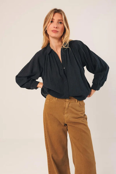 Indi and Cold Shirt, Navy