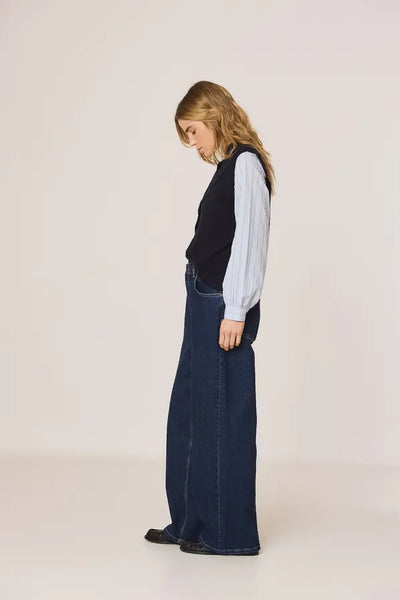 Indi and Cold Waistcoat with Shirt Sleeves, Navy