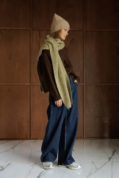 Indi and Cold Scarf, Safari Green